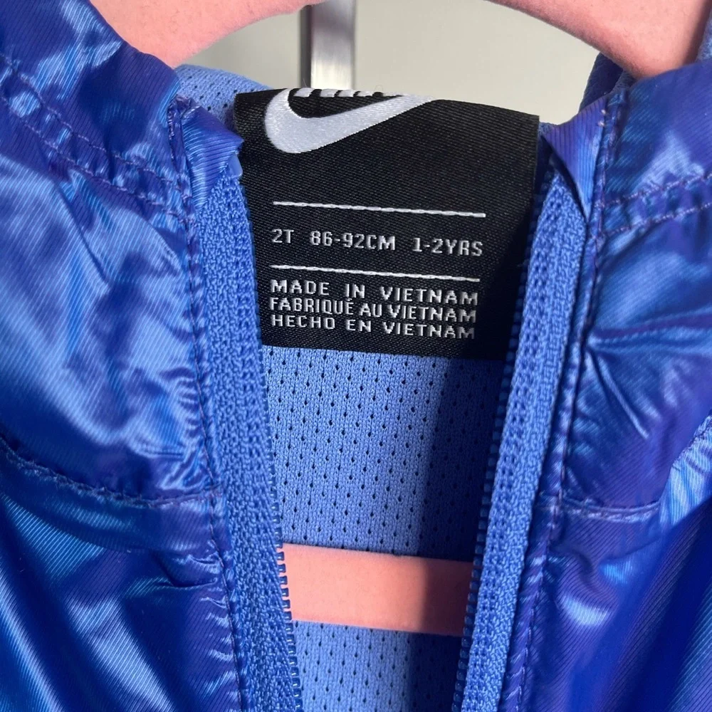 Nike Wind Runner Jacket unisex size 2T